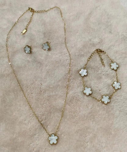 Clover Leaf Bracelet